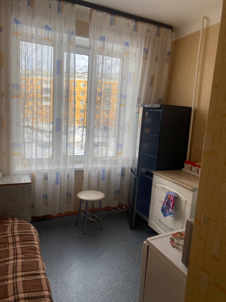 Продам1-комн. квартиру ст. типа по ул. Базстроевская, 8, Краснотурьинск, ул. Базстроевская, 8