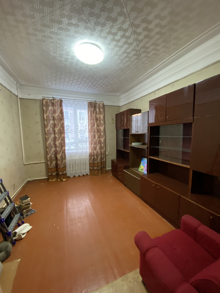 Продам 2-комн. квартиру старого типа  по ул. Металлургов, 27, Краснотурьинск, ул. Металлургов, 27